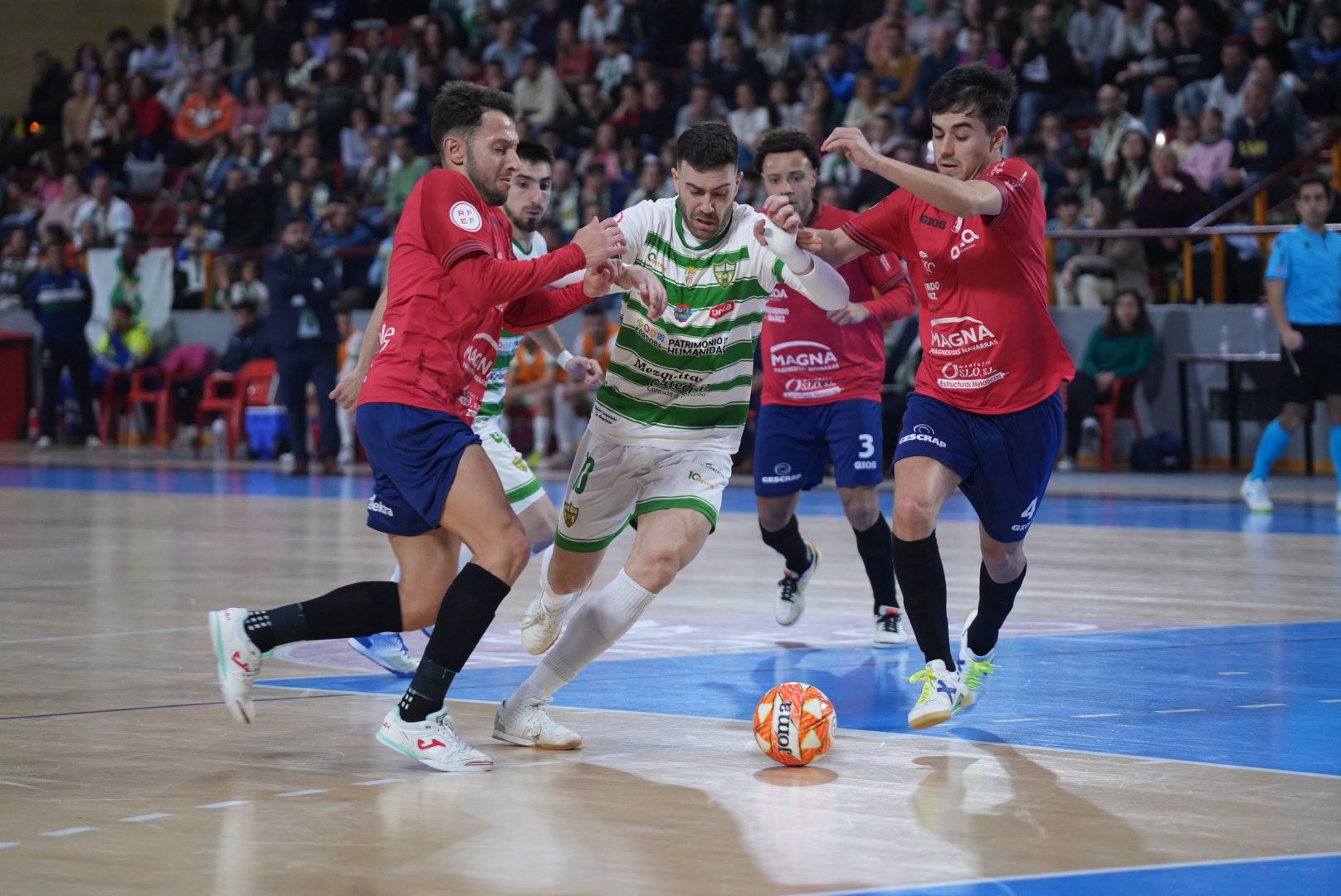 Las imágenes del Córdoba Futsal ante el Osasuna