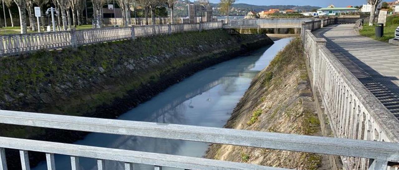 Vertido en el río Orxas   | // S.Á.