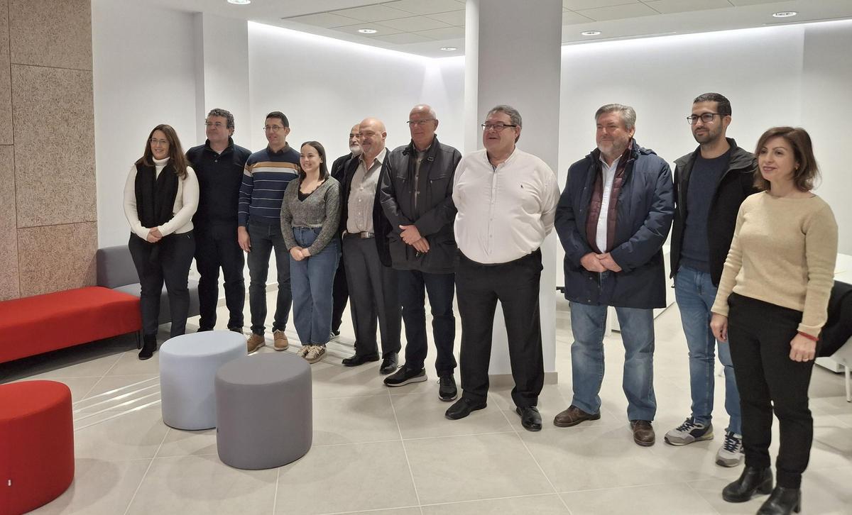 El alcalde y los concejales han visitado la nueva oficina municipal de gestión tributaria