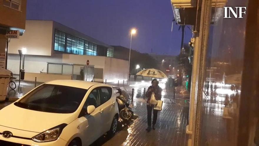 Llueve a cántaros en Elche