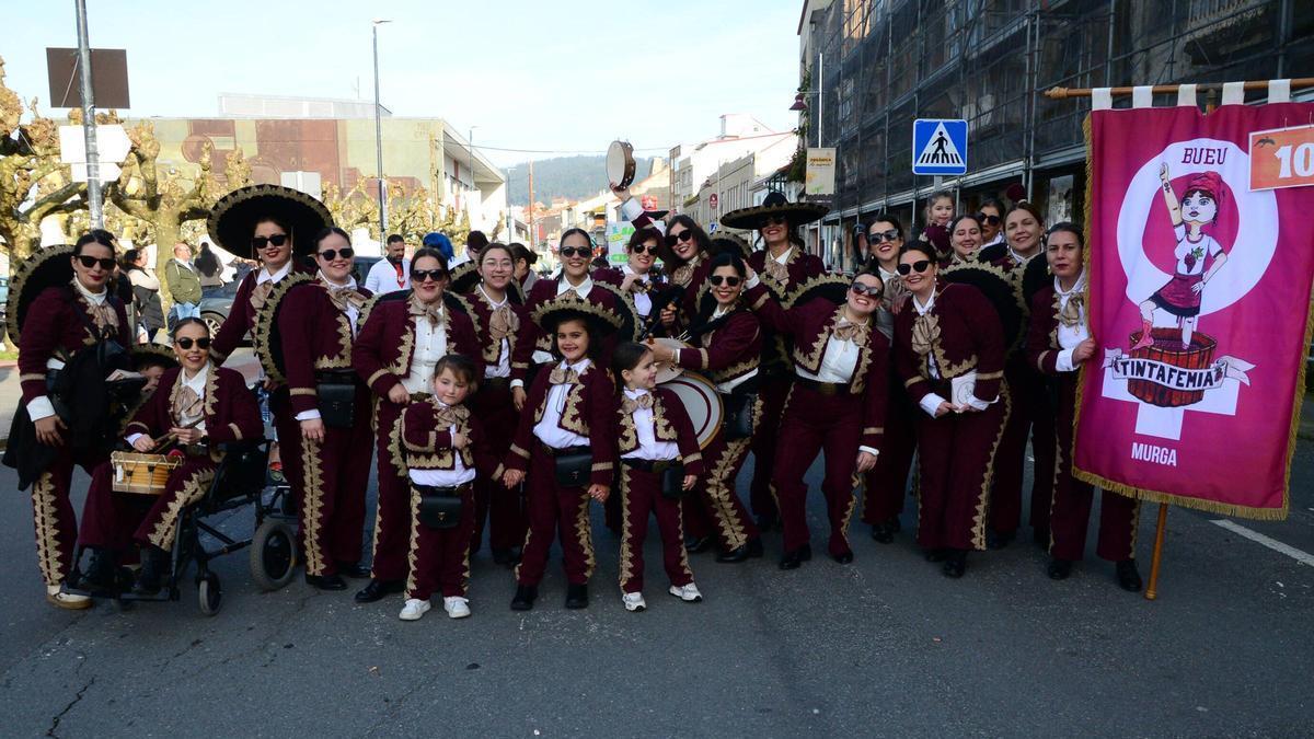 Bueu entierra el Paxaro do Mal Agoiro y dice adiós al Entroido