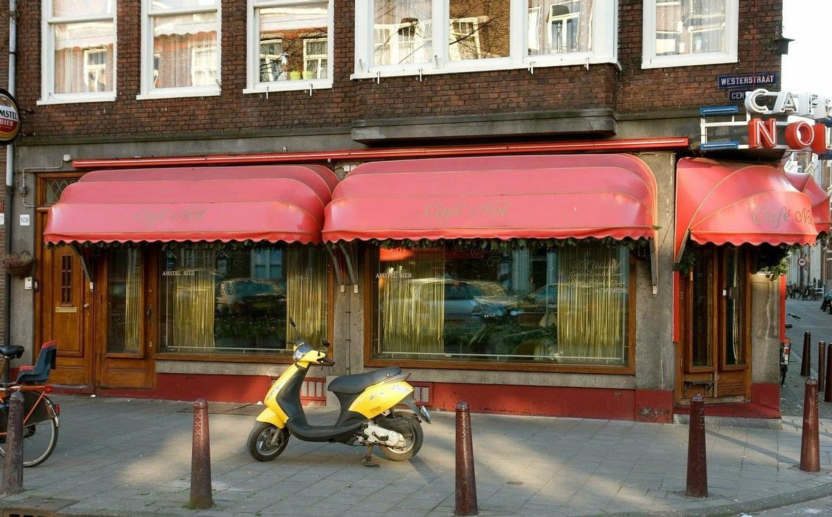 Cafés oscuros Ámsterdam Café Nol
