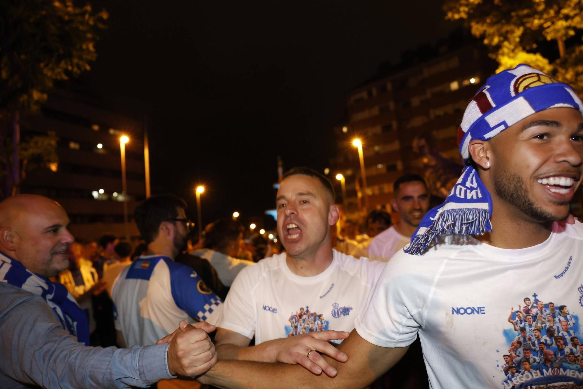 EN IMÁGENES: Locura en las calles de Avilés por el ascenso