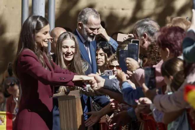 EN IMÁGENES: Leonor se da un baño de multitudes en su estreno como Princesa de Viana