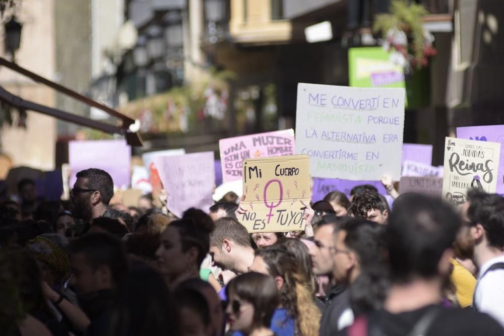 La feministas calientan motores antes de la manifestación del 8-M en Murcia