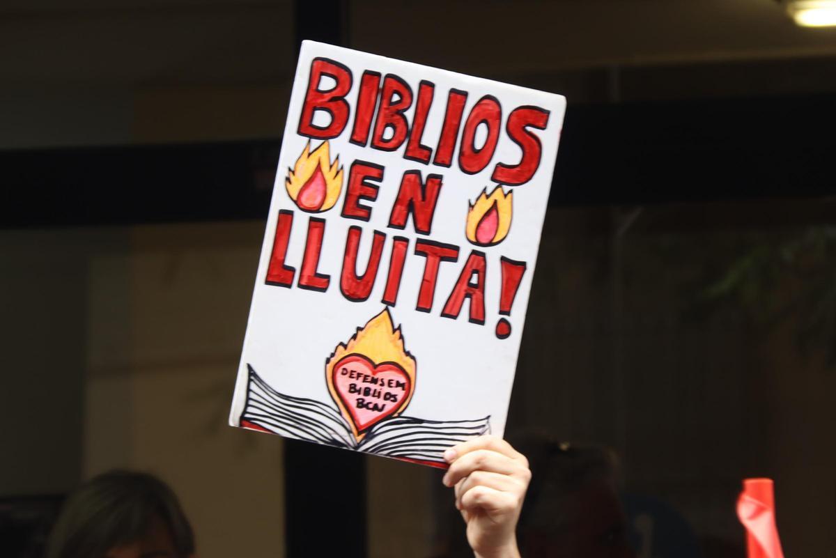 Les imatges de la vaga dels treballadors de biblioteques Les imatges de la vaga dels treballadors de biblioteques