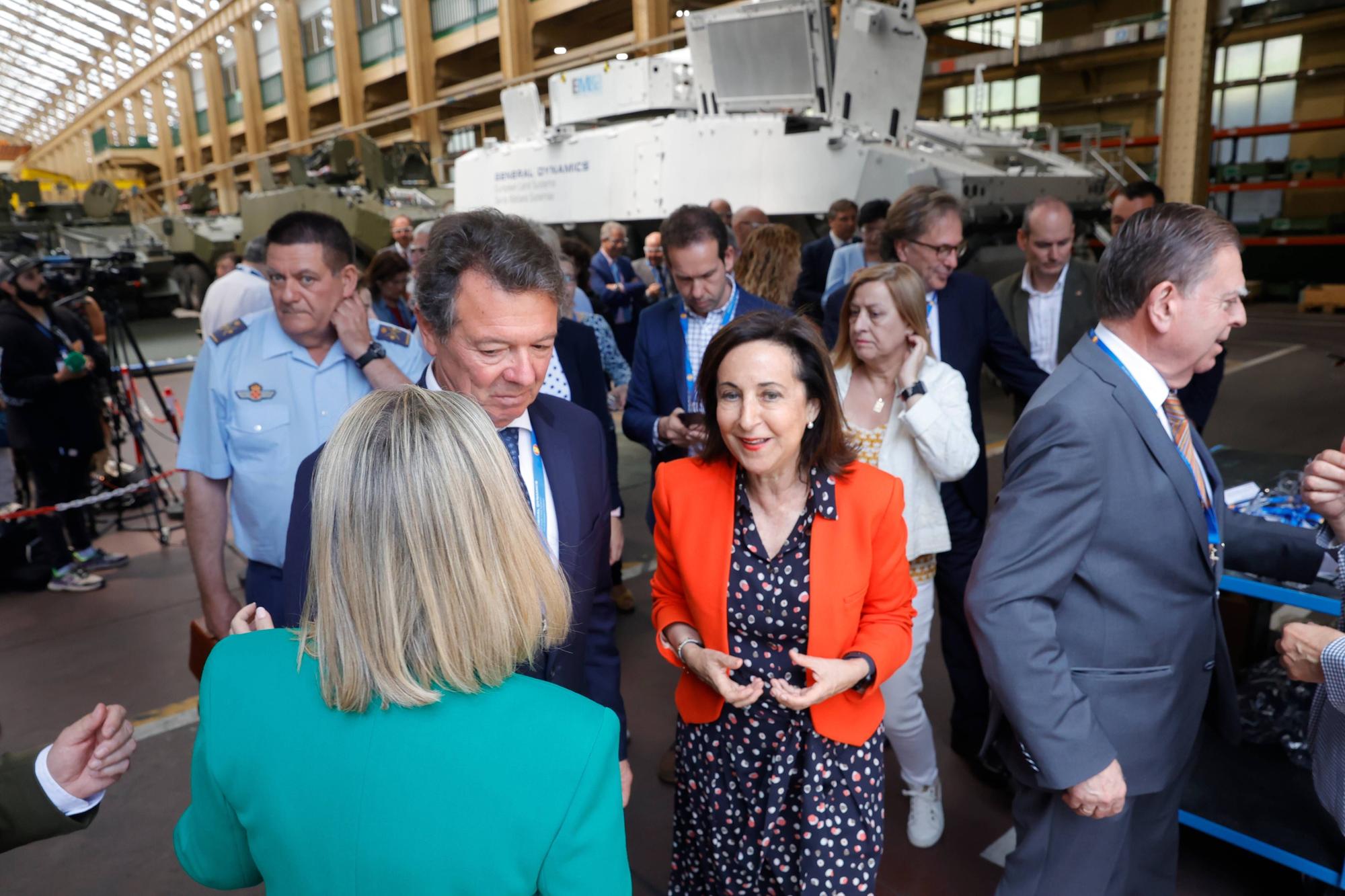 La visita de la Ministra Robles a la fábrica de Armas de Trubia