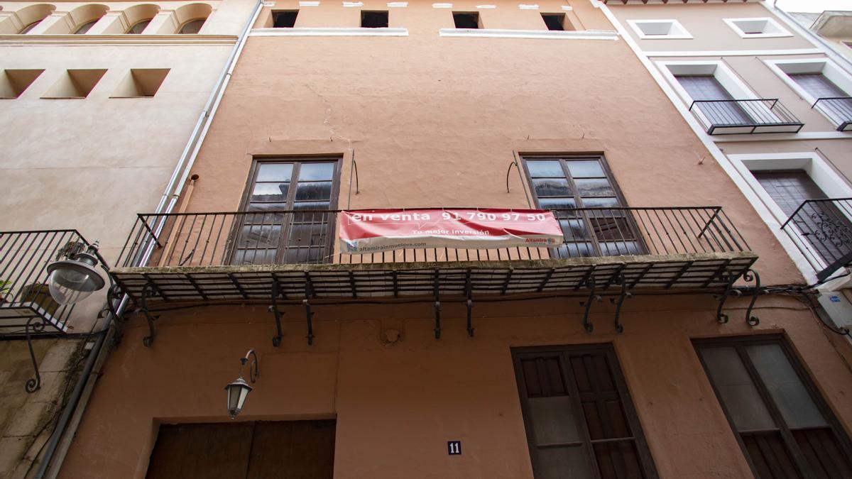 Histórico caserón de la calle Corretgeria nº 11 que ha sido adquirido por una particular a la Sareb.
