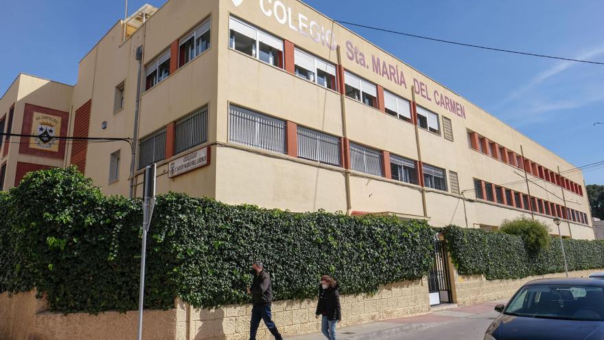 Más de 200 familias piden el cese de la entidad titular del colegio Carmelitas de Elda