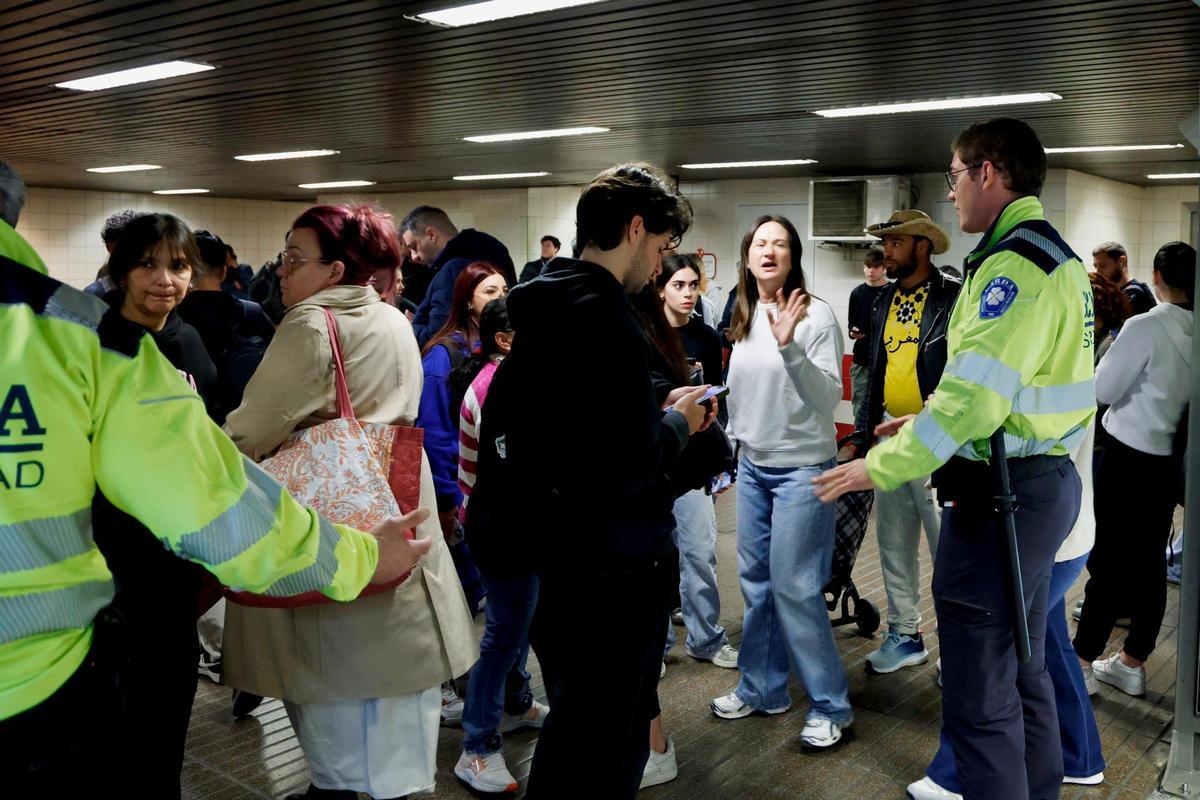 Caos en Metrovalencia: una avería eléctrica interrumpe la circulación en plena jornada de huelga