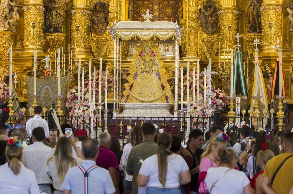 Camino al Santuario de la Virgen del Rocío en Almonte.