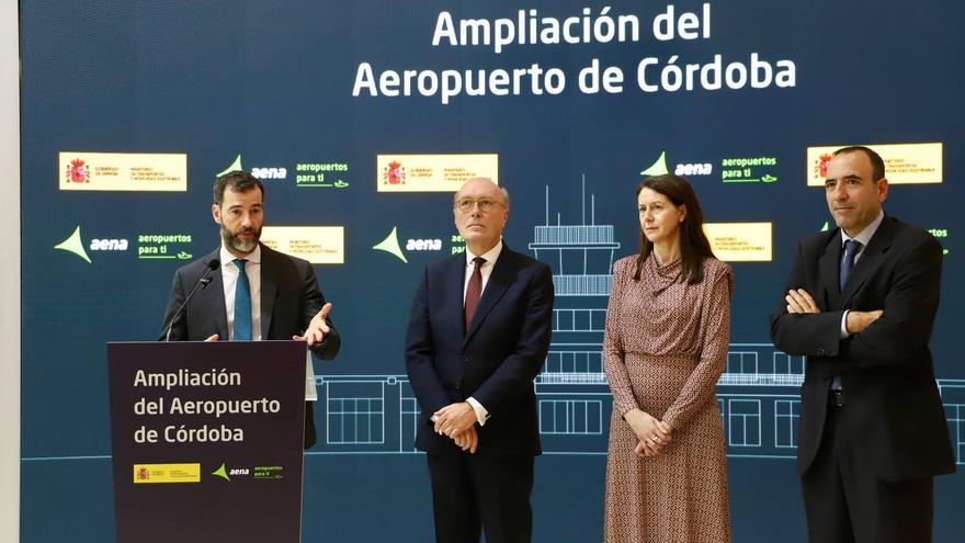 Aena presenta la ampliación del aeropuerto en Fitur y destaca el interés de las aerolíneas por Córdoba