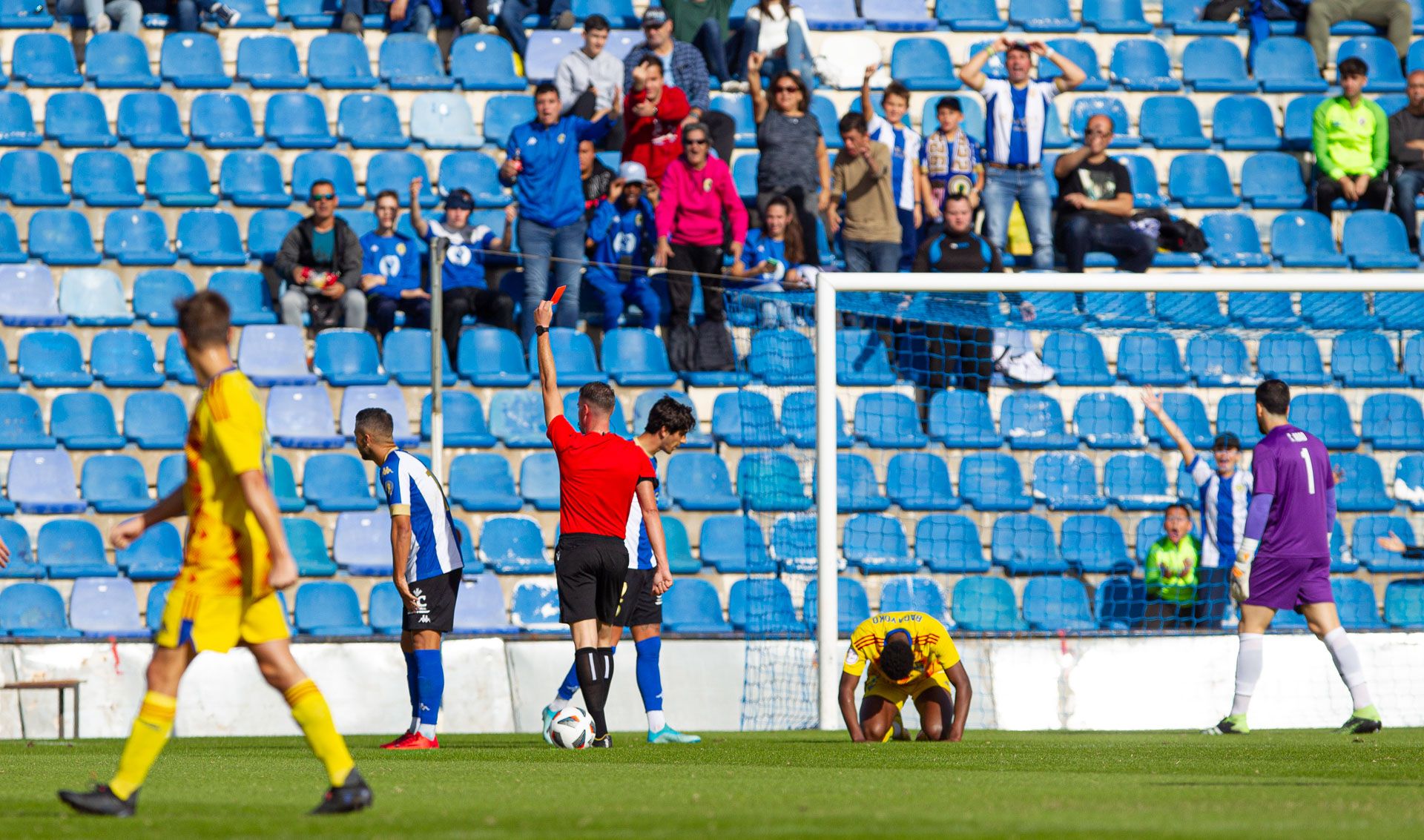 La afición del Hércules estalla tras la derrota frente al Lleida