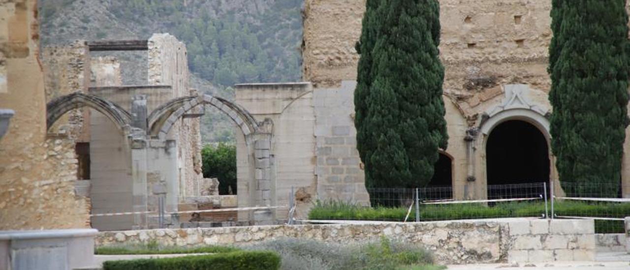 Cultura agilizará las gestiones para mejorar el estado del monasterio de Simat