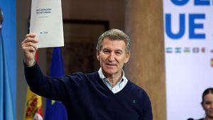 El líder del Partido Popular, Alberto Núñez Feijóo presenta la Declaración de Asturias.