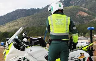 Un guardia civil consigue un permiso de paternidad a media jornada por primera vez en el cuerpo