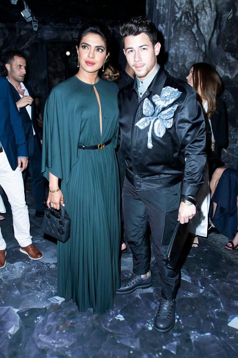 Priyanka y Nick no se perdieron el desfile de Dior Haute Couture en París