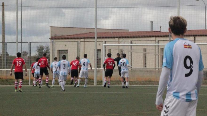 El Villalpando cae ante el Racing de Benavente