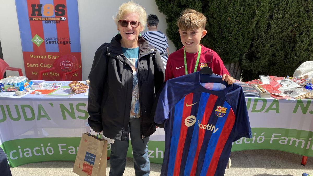 El ganador de la camiseta del FC Barcelona, Víctor Guillén