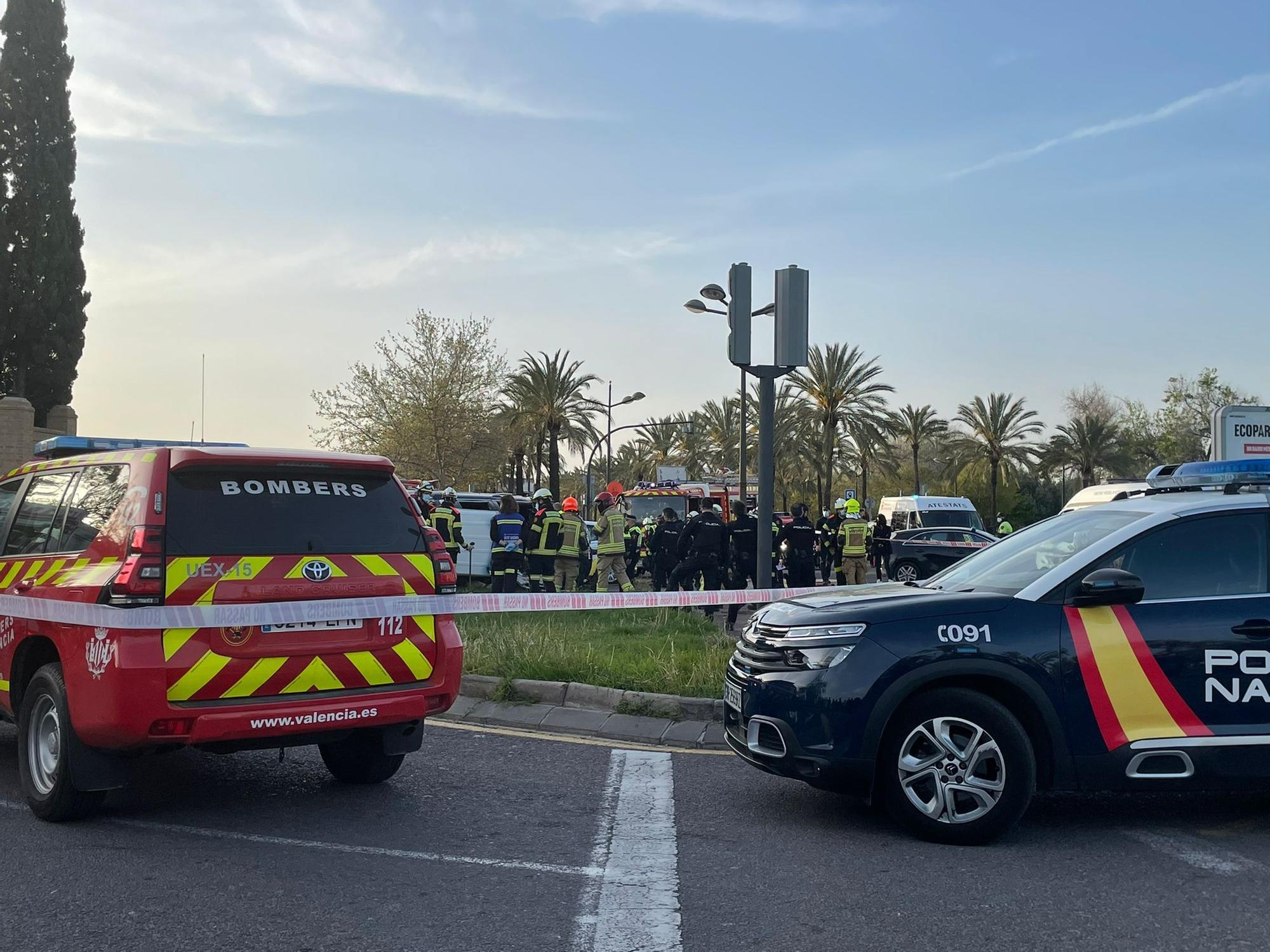 Las imágenes del accidente entre un turismo y un coche de la Policía Nacional
