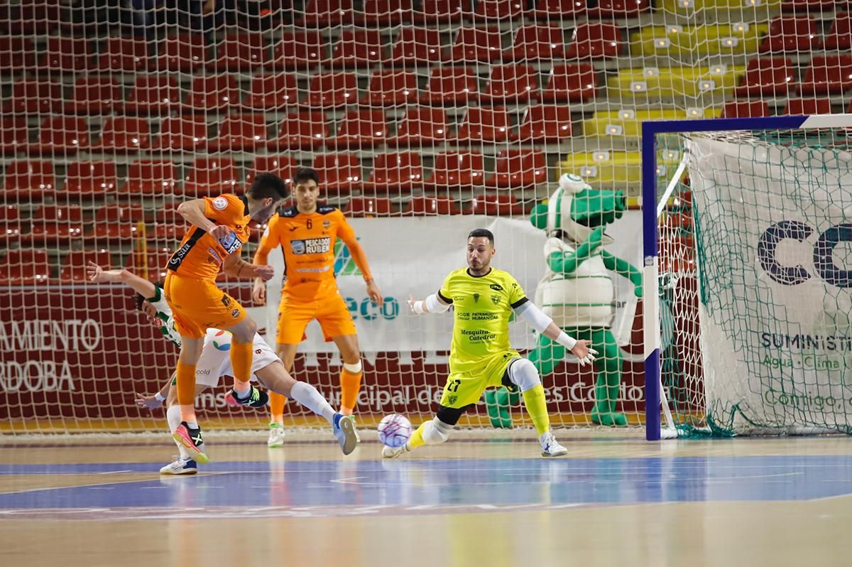 Las imágenes de la victoria del Córdoba Futsal ante el Burela