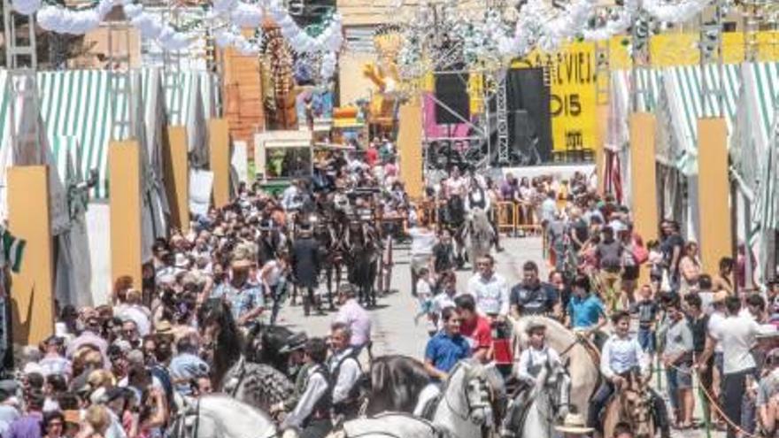 Fiestas confirma que la Casa de Andalucía organizará la Feria de Mayo de Torrevieja