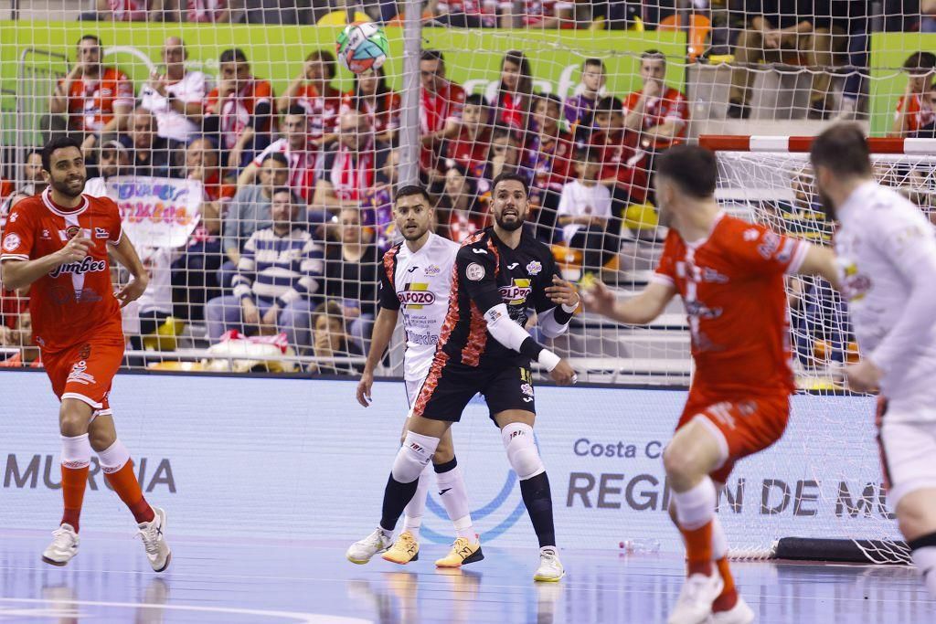 Todas las imágenes del partido entre ElPozo y el Jimbee