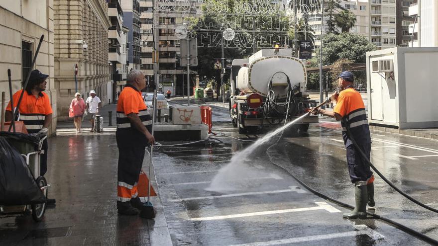 Limpieza de la ciudad tras la Cremà de 2019