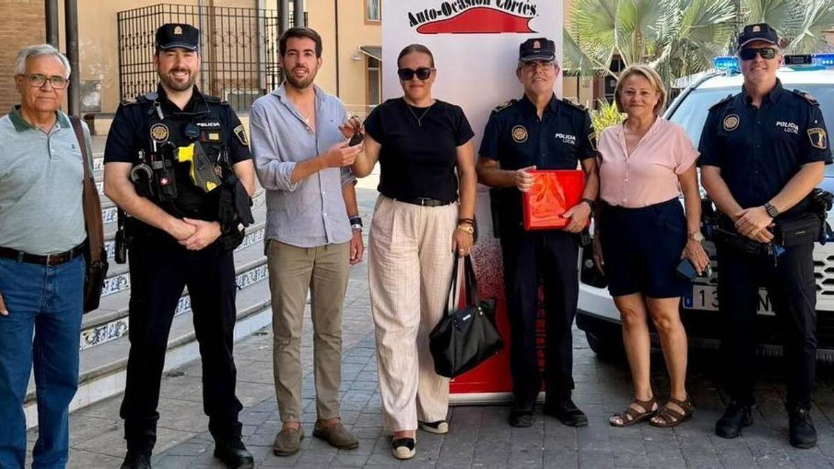 Nuevo coche para la Policía Loca de Almàssera.