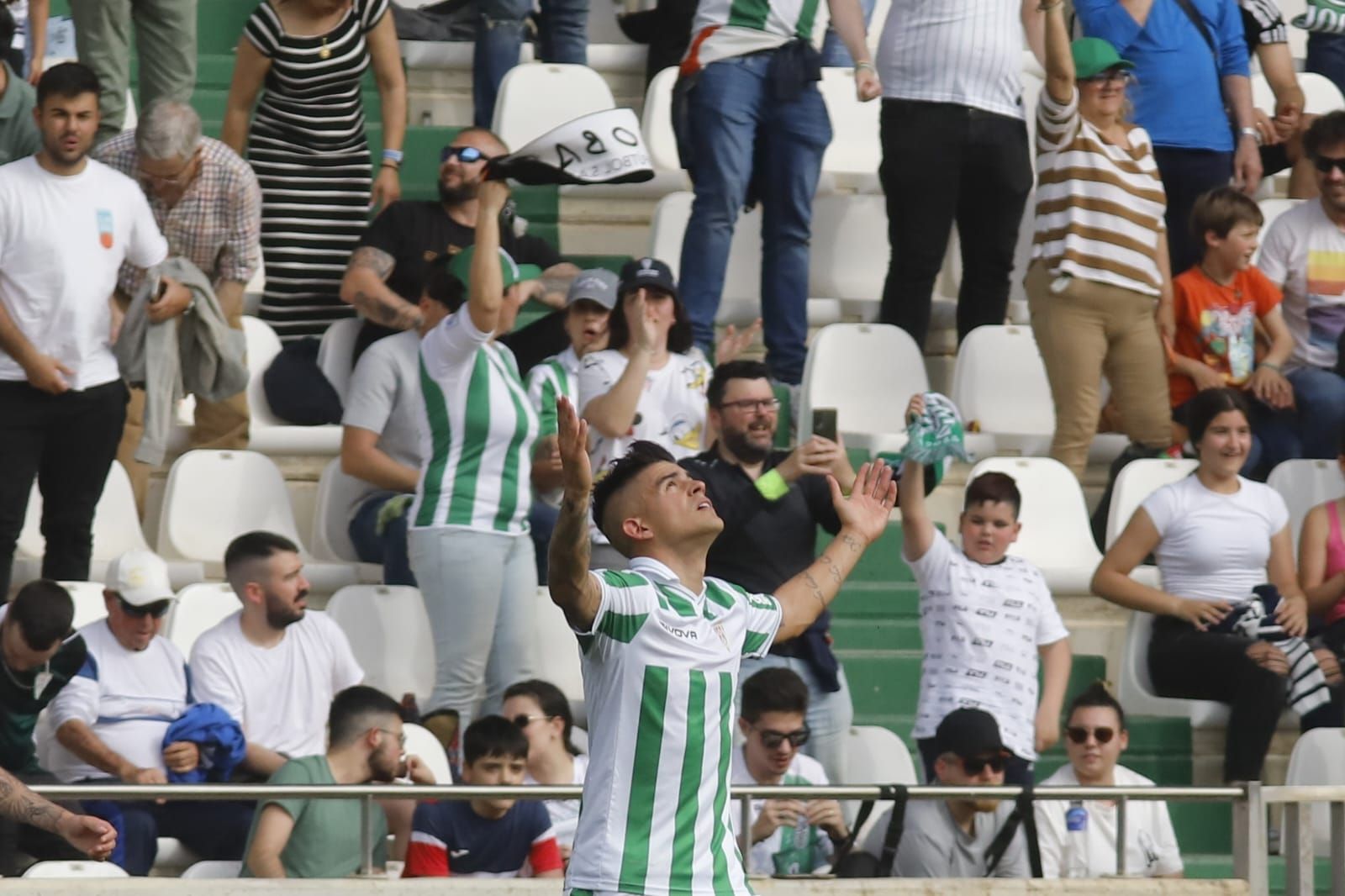 Córdoba CF-San Fernando: las imágenes del partido en El Arcángel