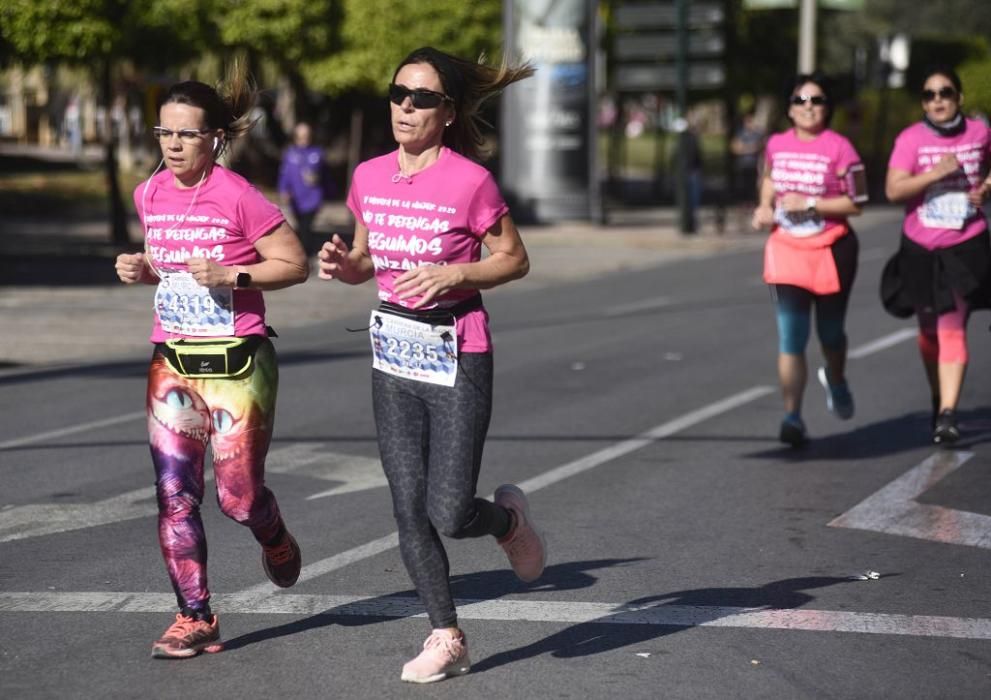 Ambiente en la V Carrera de la Mujer de Murcia