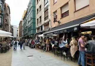 El foco de donde viene la plaga de ratas en una de las zonas más de moda de Gijón (y no son las alcantarillas, según Emulsa)