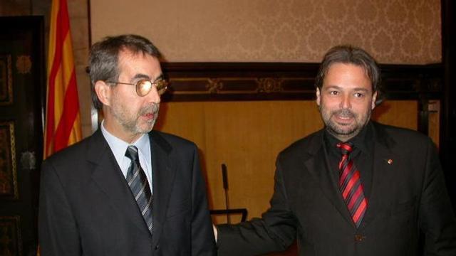 Ernest Sena, en una imatge d'arxiu del 2005 amb l'aleshores president del Parlament, Ernest Benach