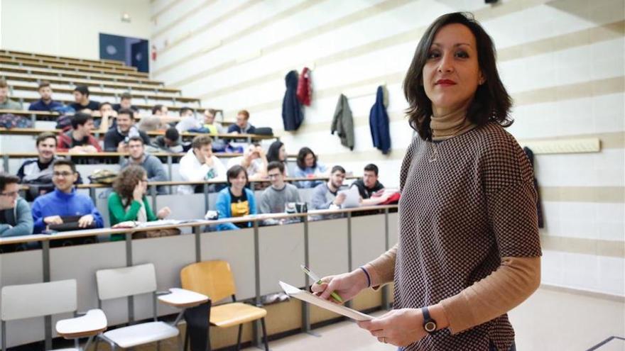 Cristina Yubero: &quot;Es una labor muy importante acercar la Ciencia a los jóvenes&quot;