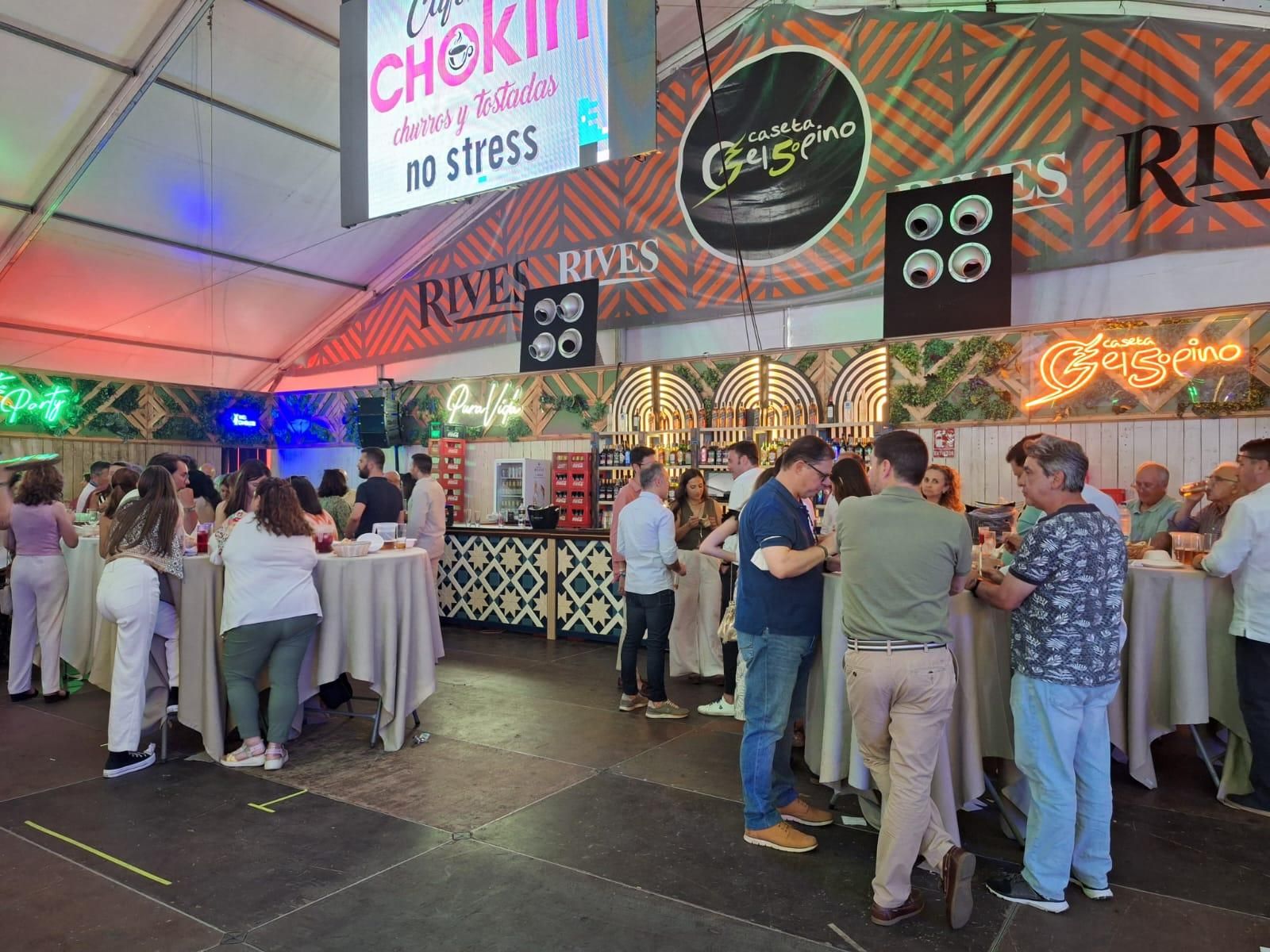 Búscate en las comidas de grupos en el ferial de Cáceres este jueves