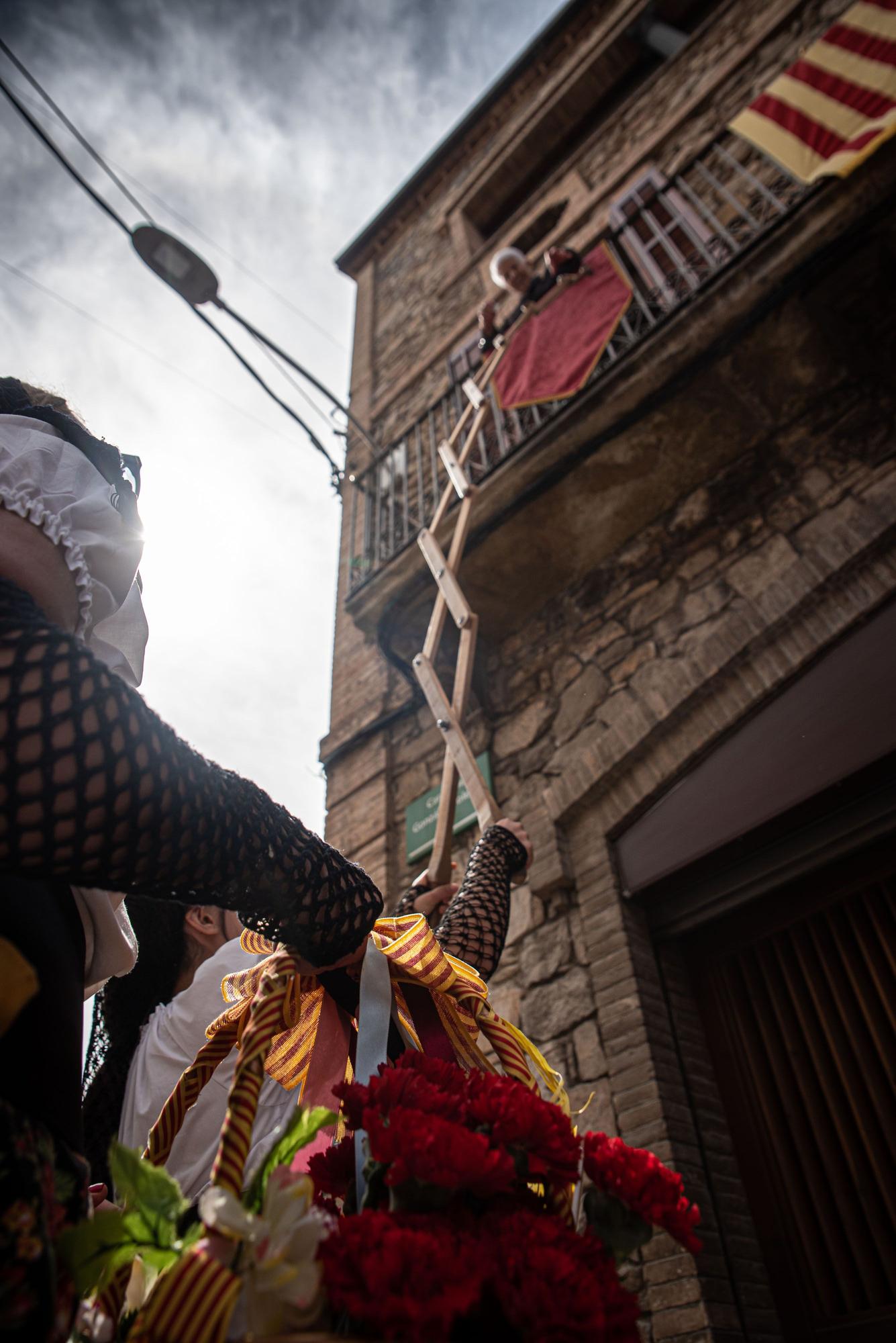 Els caramellaires omplen Súria de música, dansa i festa