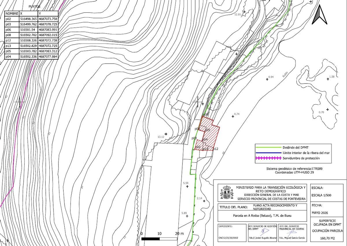 El plano publicado por Costas del Estado y el Ministerio para la Transición Ecológica y el Reto Demográfico con la ubicación de la «casa barco» de A Roiba y la línea del deslinde del dominio público marítimo terrestre.