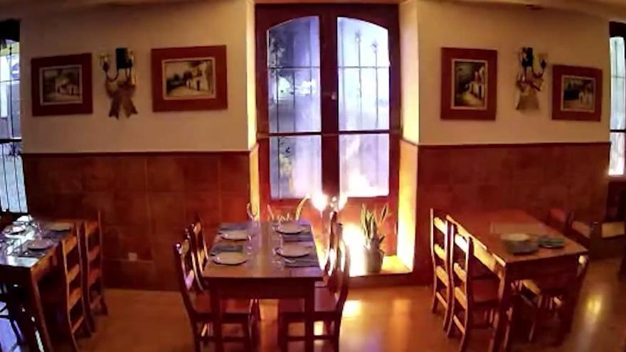 Un trabajador de un negocio cercano quema hasta en tres ocasiones un restaurante en Gran Canaria