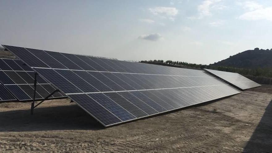 Han concluido con éxito el suministro e instalación de las estructuras de la planta fotovoltaica.