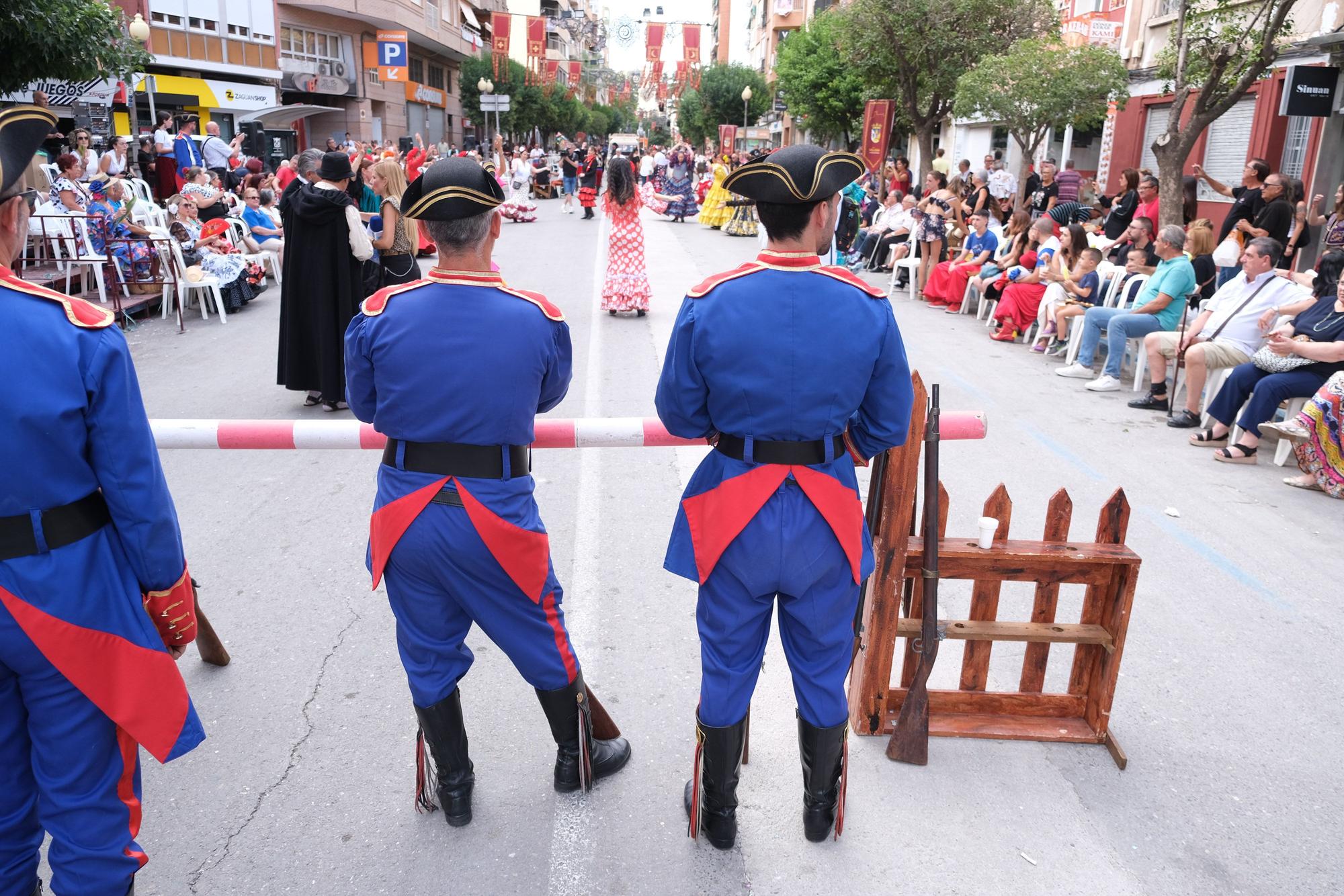 Así ha sido el tradicional Contrabando de la comparsa de Andaluces en los Moros y Cristianos de Villena