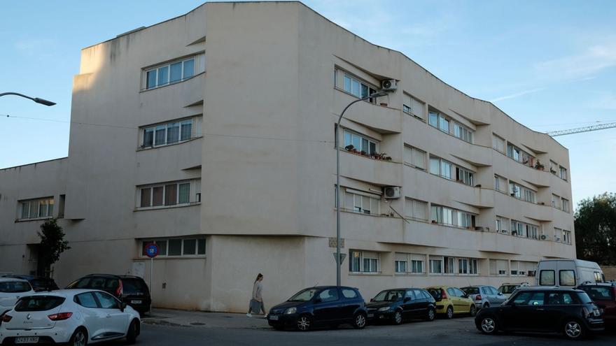 Uno de los edificios antiguos en el barrio de Nou Llevant.