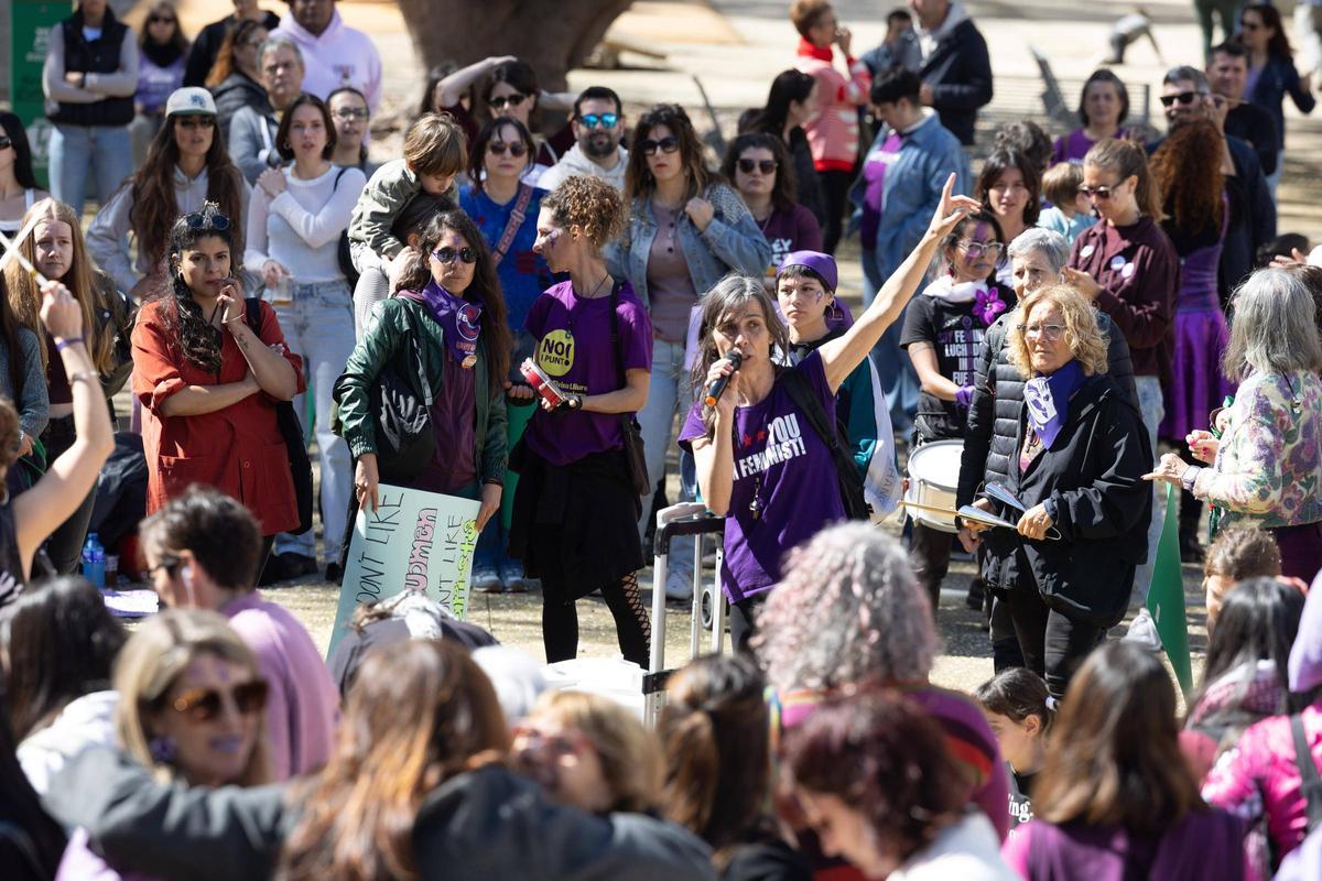 Galería: todas las imágenes de la concentración en Ibiza por el Día internacional de la Mujer