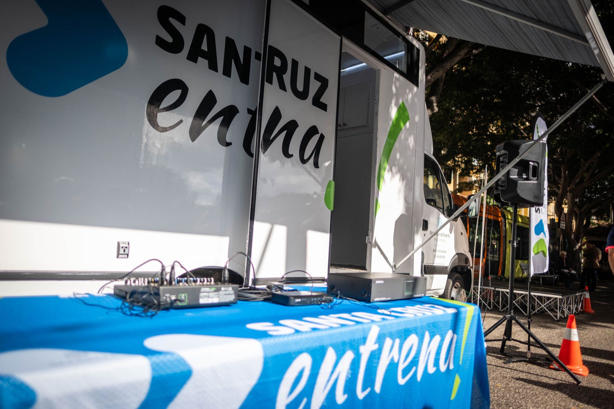 Oficina móvil de deportes en Santa Cruz