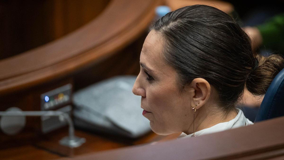 Imagen de archivo de la consejera Jéssica de León en su escaño del Parlamento.
