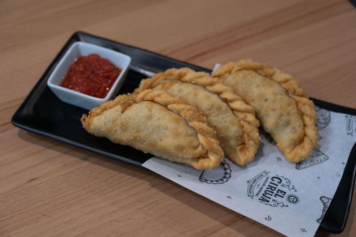 De Lanús a Zaragoza: El Ciruja abre sus puertas para reconectar con una fusión de gastronomía italiana y argentina. De Lanús a Zaragoza: El Ciruja abre sus puertas para reconectar con una fusión de gastronomía italiana y argentina.