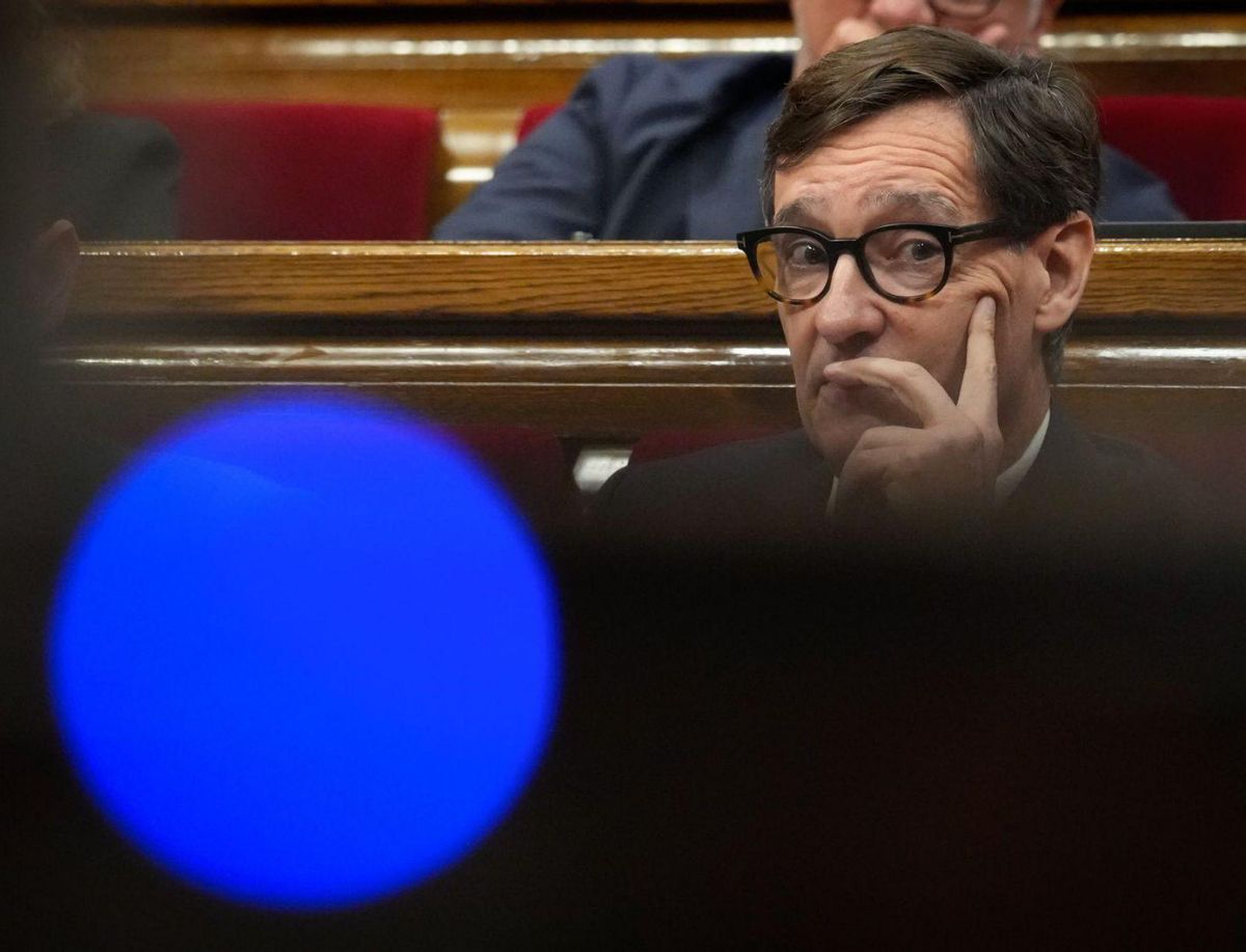 Illa va demanar reunir-se amb Puigdemont després de les vacances amb Sánchez Illa va demanar reunir-se amb Puigdemont després de les vacances amb Sánchez