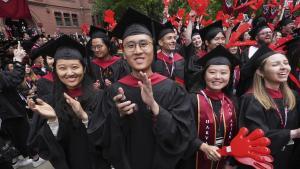 Ceremonia de graduación en Harvard, este jueves.