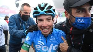 Lorenzo Fortunato, feliz, tras su victoria en la cumbre del Zoncolan.