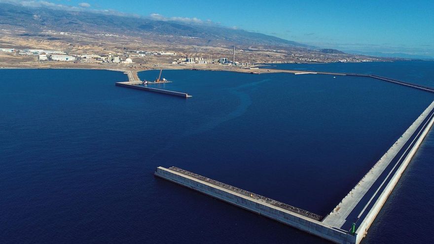 The Canarian Government approves the Cepsa plant in the Port of Granadilla