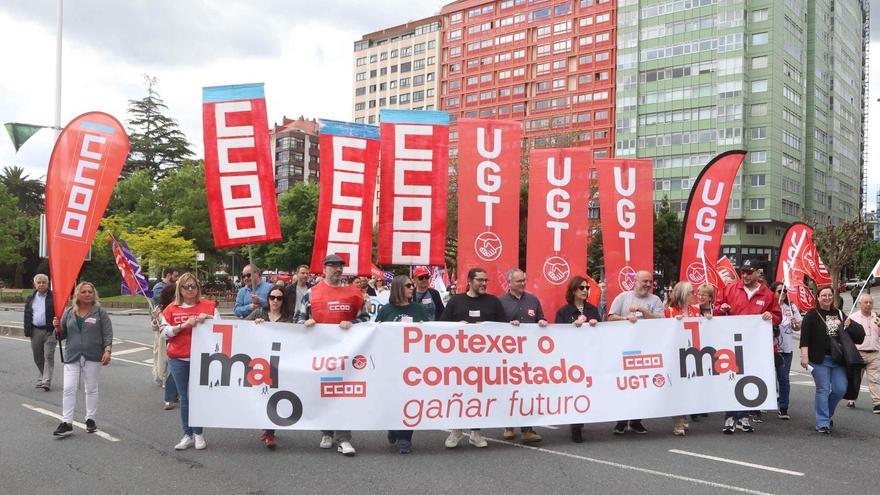 Manifestación de CCOO y UGT por el Primero de Mayo en A Coruña.